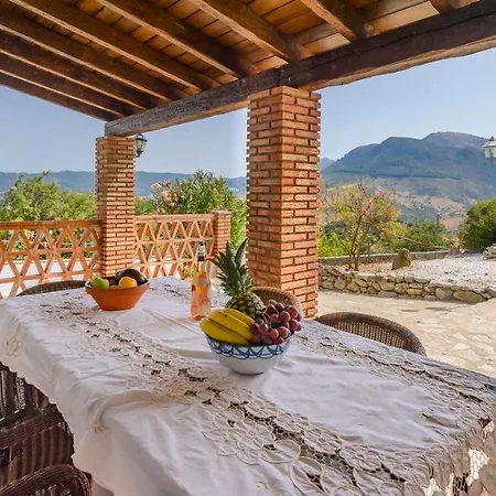Ruralidays Villa Huerta Lagarin, Ronda 빌라